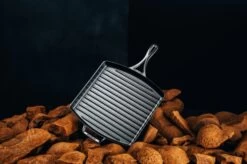 Lodge BISTECCHIERA QUADRATA 30X30 CM 5 Lodge BISTECCHIERA QUADRATA 30X30 CM -Grill Sconto BL65GP 03